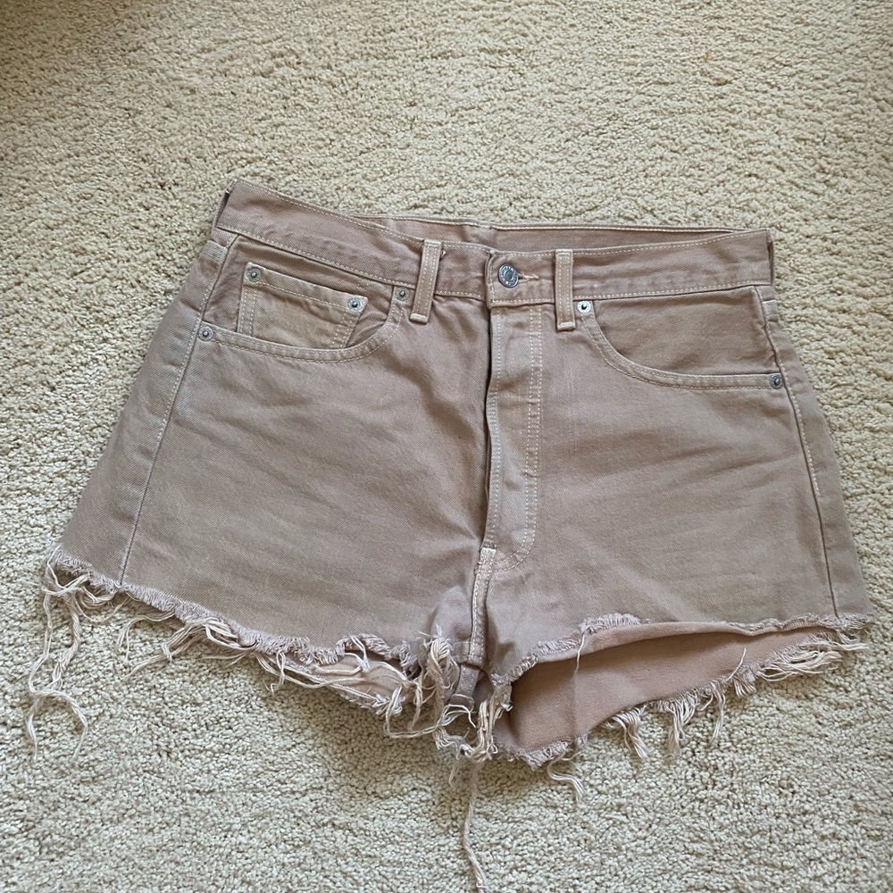 Tan vintage Levi 501 denim shorts